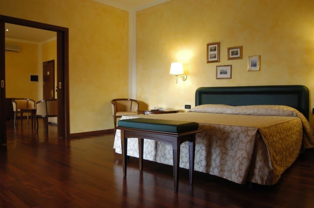 Hotel Conteverde Montecchio Emilia Exterior foto